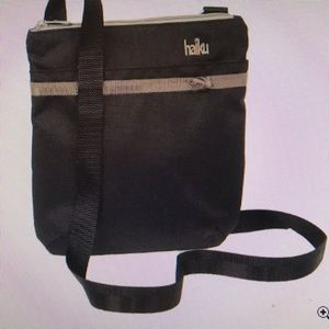 Haiku hemp cotton crossbody bag, never carried